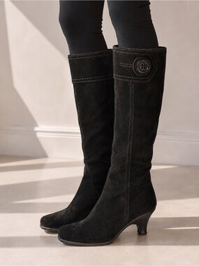 LA Canadienne Suede boots leather long black winter heeled boots size 6